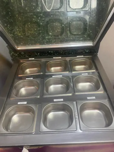 Expositor de frutas e cremes refrigerado