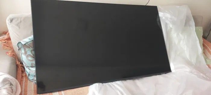 TV 50" SAMSUNG QLED COM DEFEITO