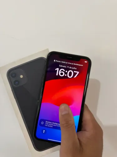 iPhone 11