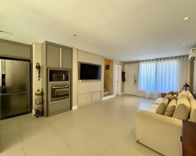 Casa pronta em condomínio