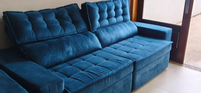Sofá Retrátil/Reclinável 2,50M Velut Azul Marinho com Molas no Assento Seminovo 