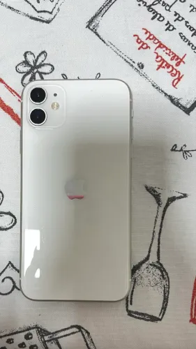 Iphone 11 128G - bateria 70%