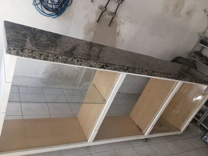 Balcão com pedra de granito 2,65x45
