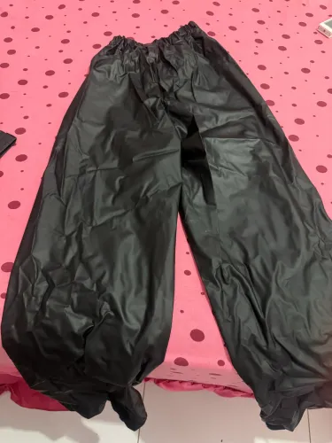 Vendo conjunto de capa de chuva !