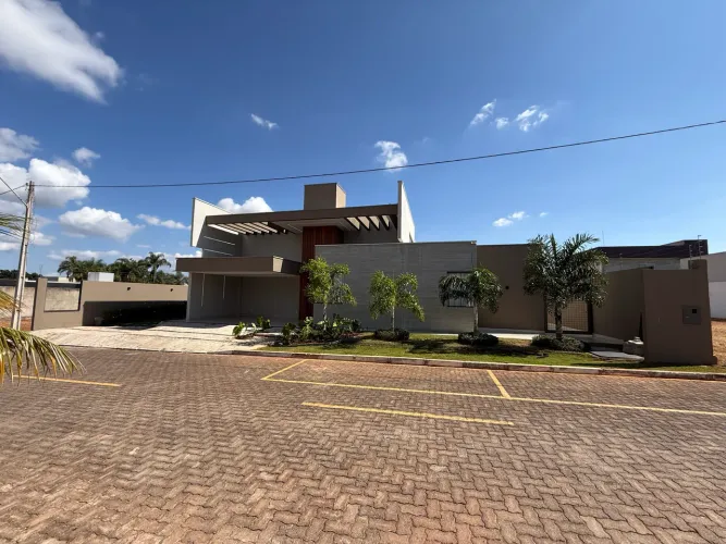 Aluguel casa Ponte Alta Norte 5 suítes sem móveis e desocupada