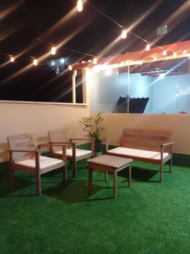 Conjunto sofá e poltrona para jardim