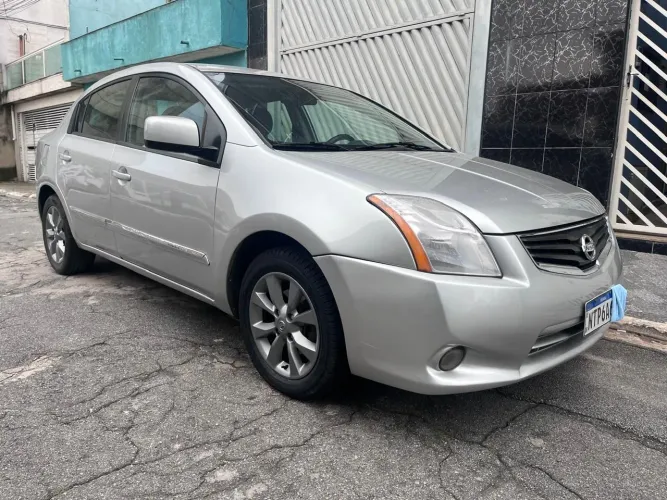 Nissan Sentra S 2.0/ 2.0 Flex Fuel 16V Aut. 2010