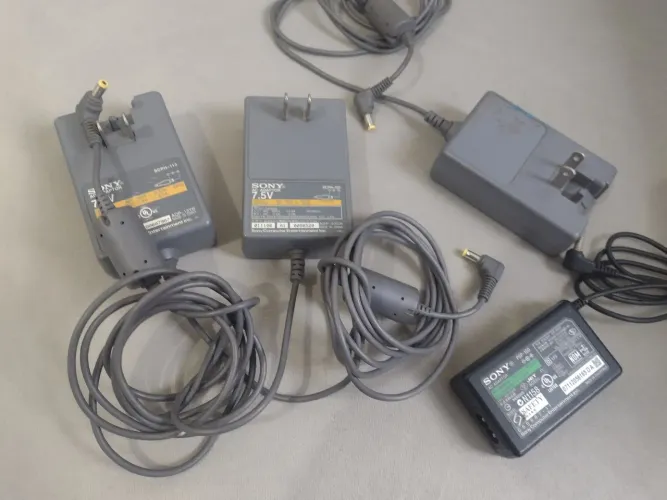 Fontes de PS1e PSP para reparo