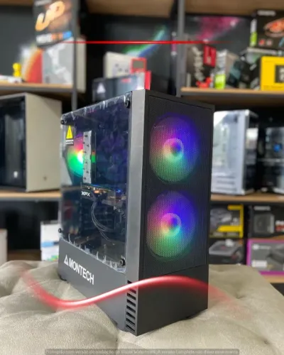 Desktop i7 7700, 16GB RAM, NVMe 500GB, RX 580, Gabinete Montech, Fonte 550W