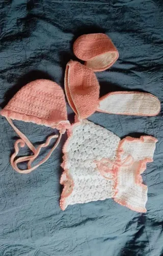 Vendo roupas de bebê