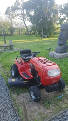 Trator Cortador de Grama Toyama 17,5HP - Excelente Estado