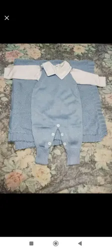 Saida maternidade azul bebê, manta, macacão e body