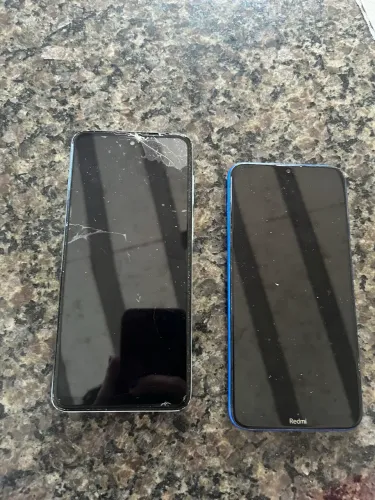 Vendo 2 celulares PARA RETIRADA DE PEÇA NAO FUNCIONAM!!!!