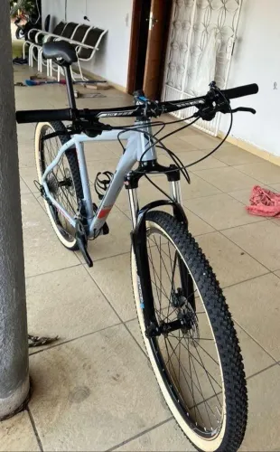 Bike ADX 100 (estado de 0km)