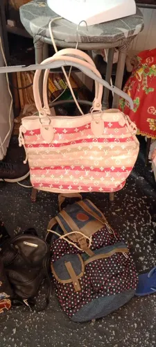 Roupas pra revendas pra brechor a escolher 2 real. Apesa