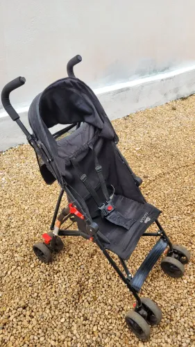 Carrinho de bebê para passeio