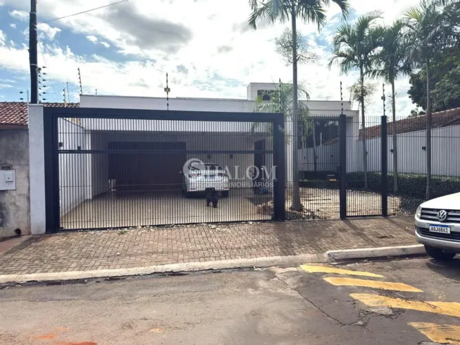 Casa à venda em Paiçandu, Centro, com 3 quartos, com 178.69 m²