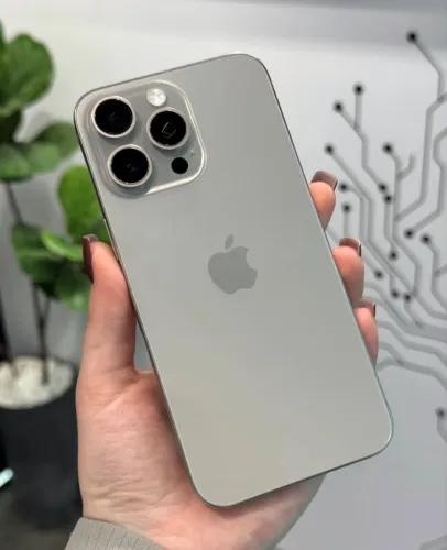 iPhone 15 Pro Max 256/GB