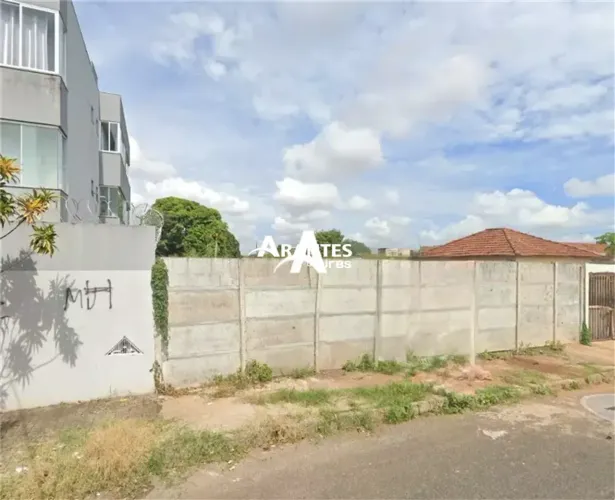 Terreno com 500m² à venda no Marta Helena