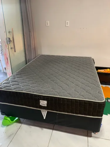 Cama de Casal Queem Completa