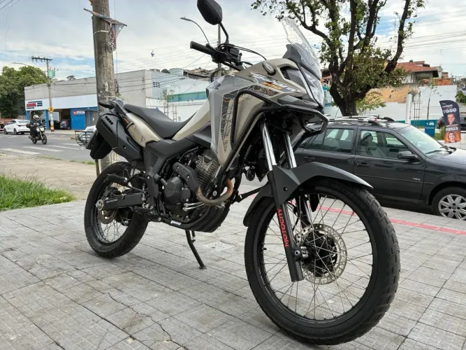 XRE 300 SAHARA ADV BEGE 2024/2024