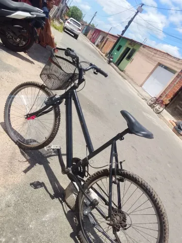 VENDO BIKE ARO 24 EXCELENTE COM MARCHA
