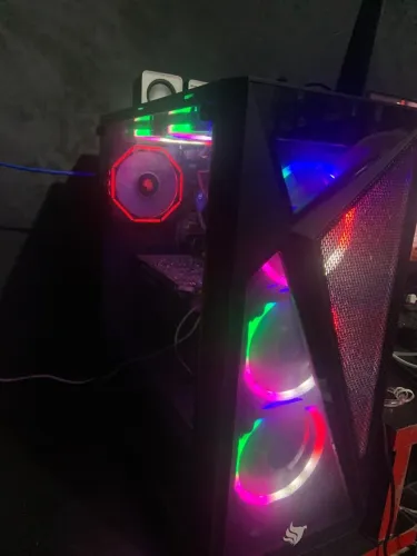 PC GAMER 
