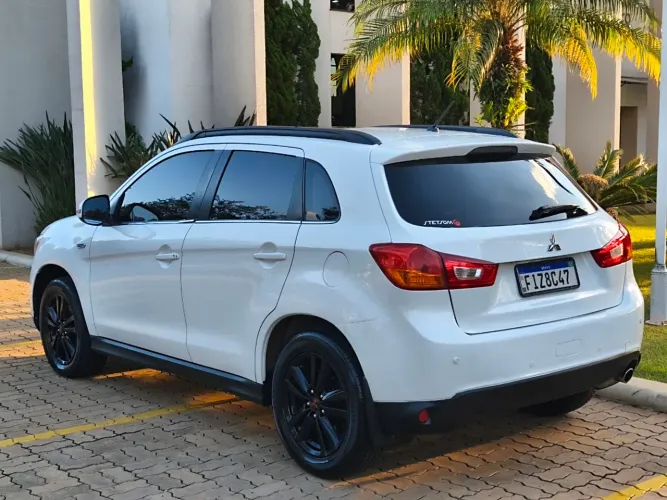 Mitsubishi ASX 2.0 16V 4X4 160cv Aut. 2013