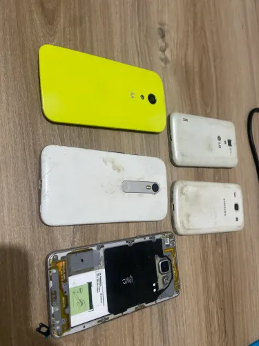 Celulares pra retirada de peças