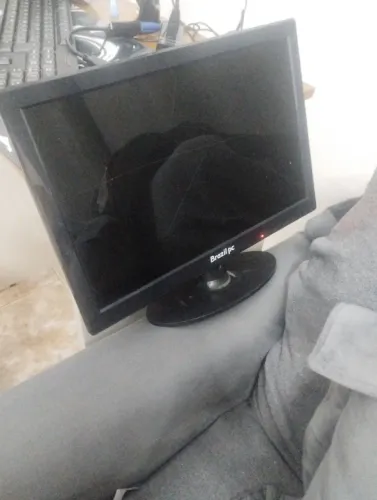 Usado e com a tela ruim