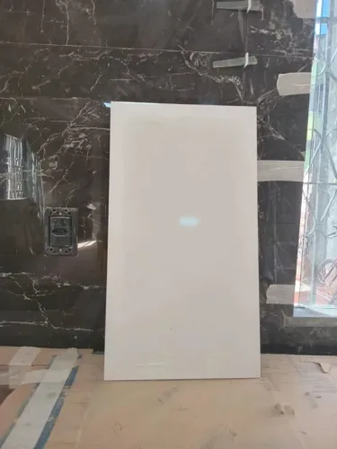 Vendo 38 caixas de revestimento branco brilhoso retificado 32, 5x58 