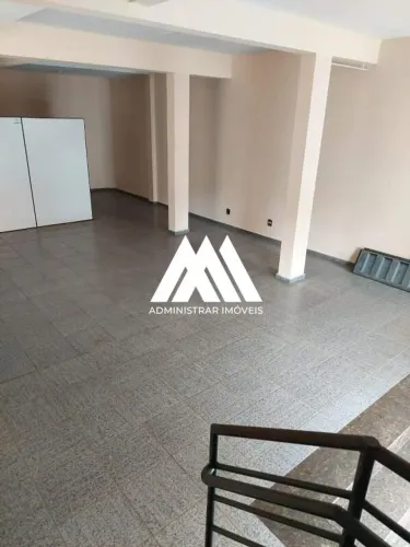 Vendo loja comercial em Itaúna com excelente localização!