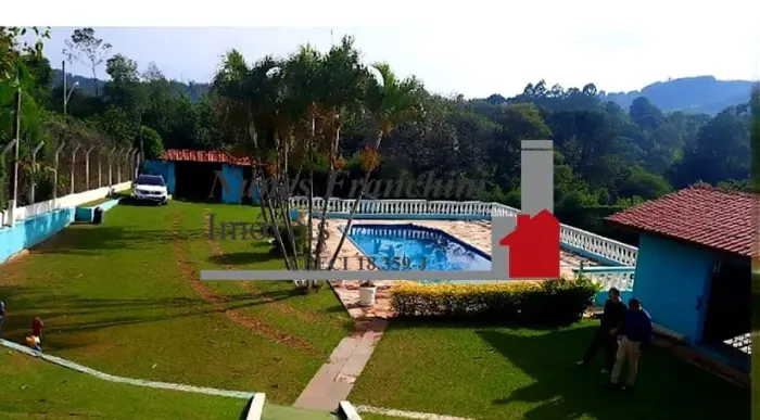Chácara em Condomínio de Luxo em Área Rural de Itu-SP: 4 quartos, 1 sala, 2 banheiros, 400