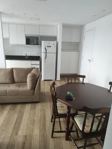 Locação na Vila Galvão