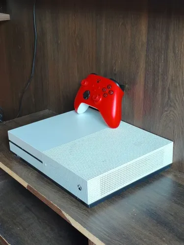 Xbox One S