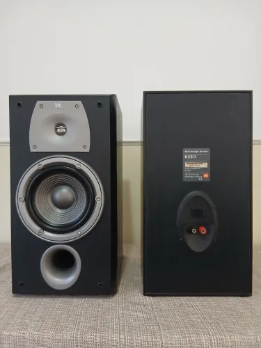 Caixas BooKshelf JBL N26ll