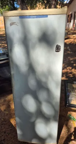Geladeira Uma porta funcionando tudo ok ( entrego em vg e Cuiabá)