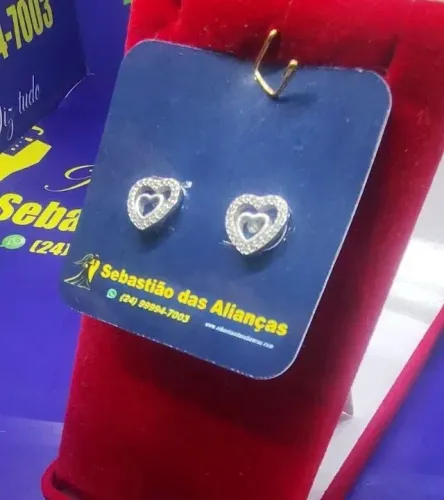 Brincos Coração de Prata 10 mm Pedras Zircônias Birlhosas