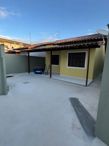 Alugo casa 2 quartos 