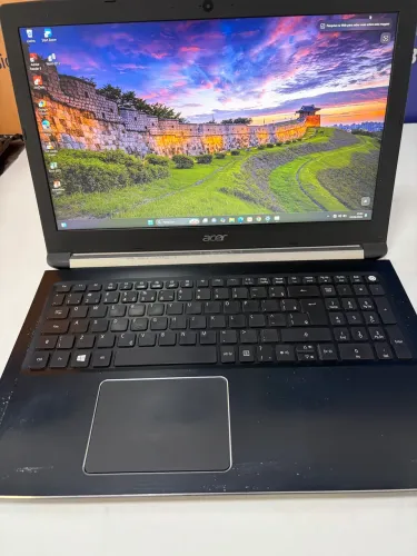 Notebook Acer / i5 7° / SSD 120 / Tela Full / Bateria OK