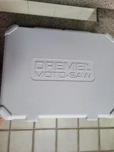 Motosaw Dremel nova na caixa