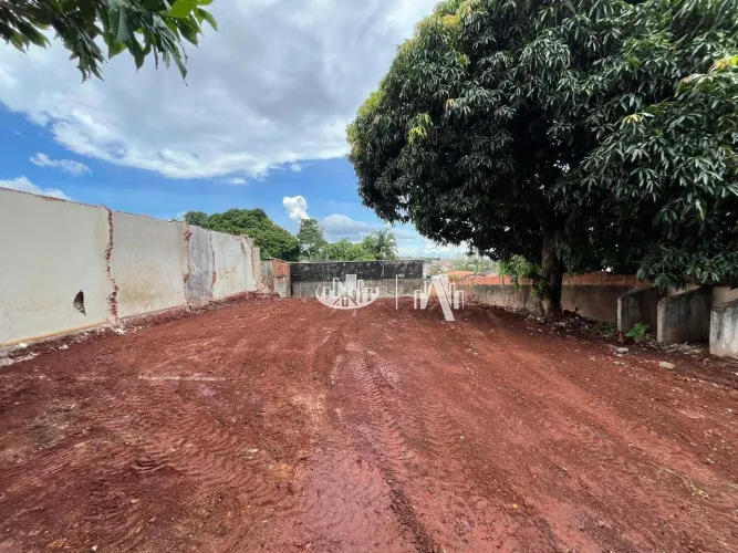 Terreno à venda, 332 m² por R$ 255.000,00 - Jardim Tókio - Londrina/PR