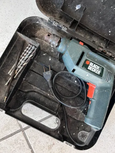 Furadeira black & Decker 220v