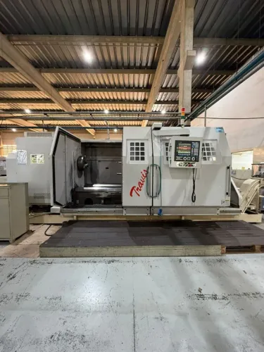 TORNO CNC TRAVIS TR-5 ANO 2011 - 1300 X 2000 mm - UNICO DONO