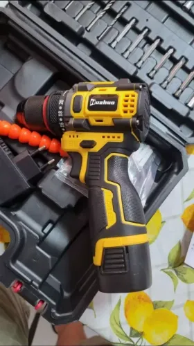 PARAFUSADEIRA  FURADEIRA NOVA NA CAIXA ENTREGO MOTOR BRUSHLESS BATERIA