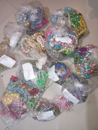 Lote colares e pulseiras 