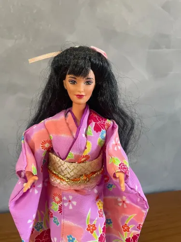 Boneca Barbie Japonesa