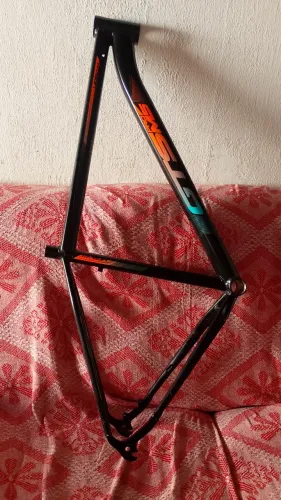 Quadro de alumínio 