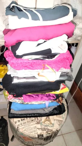 Lote feminino variadas peças veste P M 