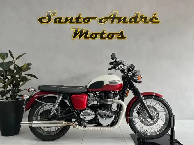 Triumph BONNEVILLE T100